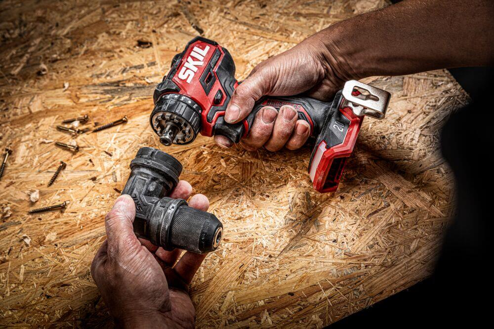 Skil 3066CA drill/skrutrekker u/batteri