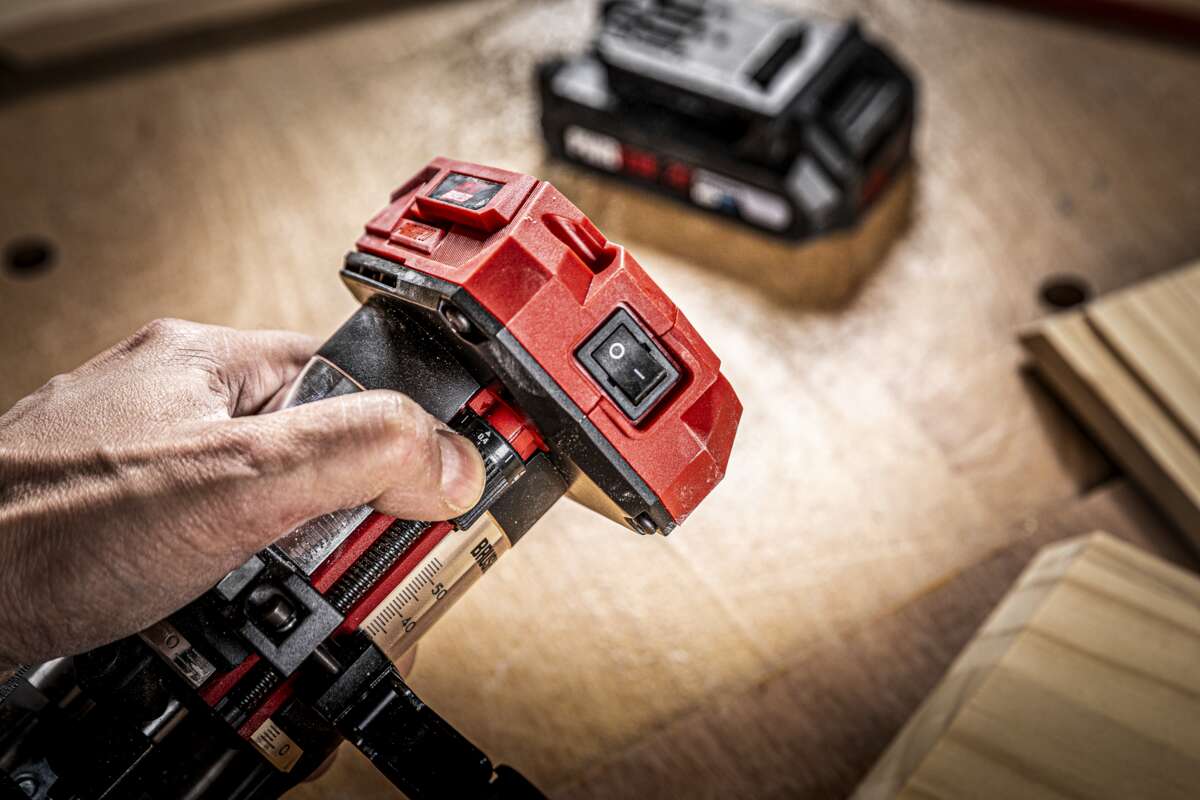 Skil 3170CA kantfreser u/batteri