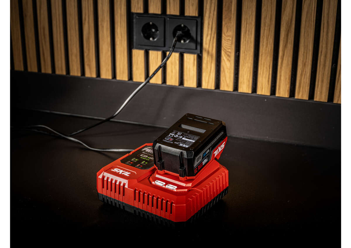 Skil 3144 AA 20V Max litium-ion 4,0 Ah PWRASSIST™ USB-C-batteri
