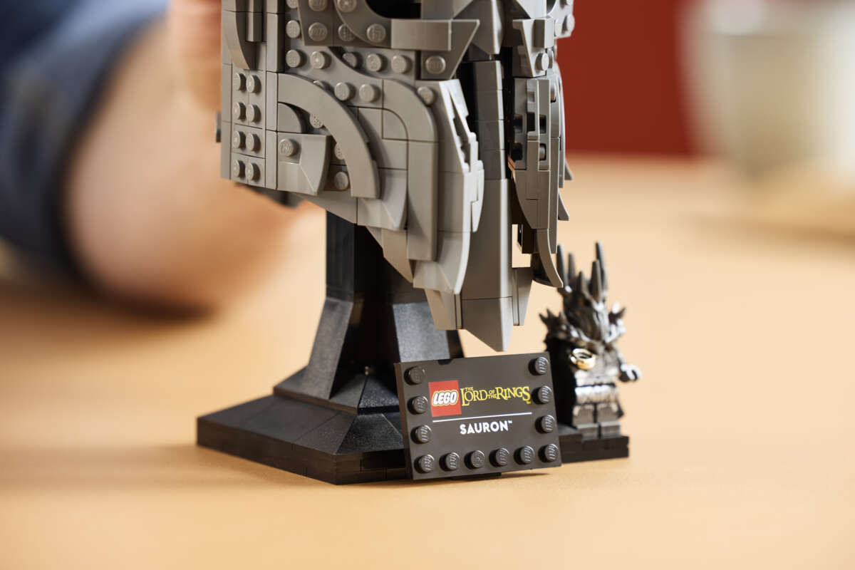 LEGO® Icons Ringenes herre – Saurons hjelm 11373