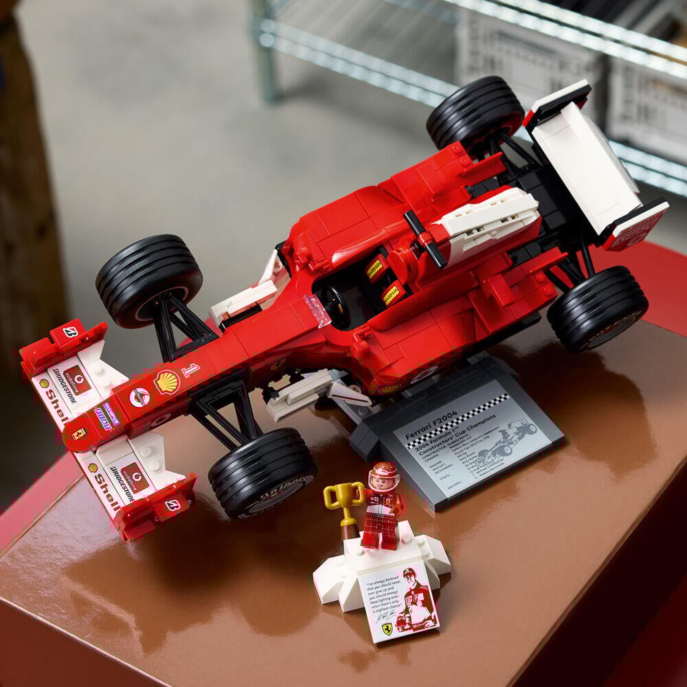 LEGO® Icons Ferrari F2004 og Michael Schumacher 11375
