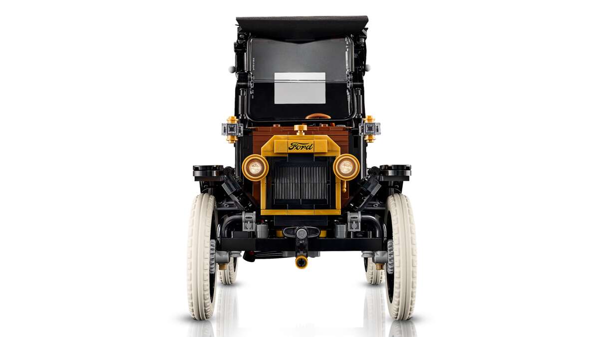 LEGO® Icons Ford Model T 11376