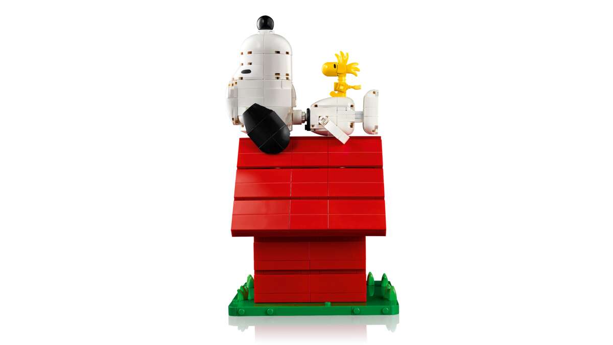 LEGO® Ideas Knøttene: Snoopys hundehus 21368
