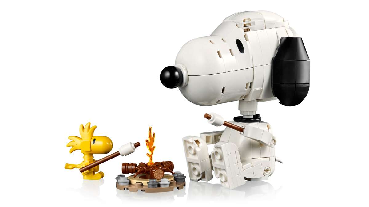 LEGO® Ideas Knøttene: Snoopys hundehus 21368