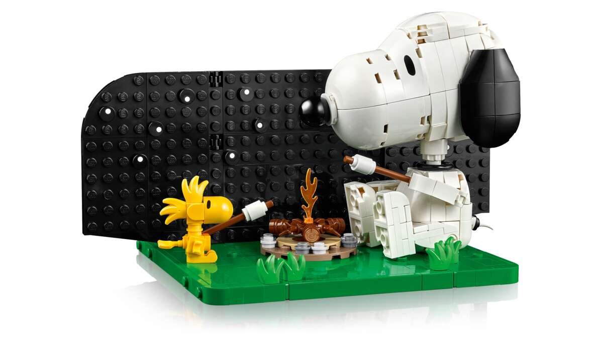 LEGO® Ideas Knøttene: Snoopys hundehus 21368