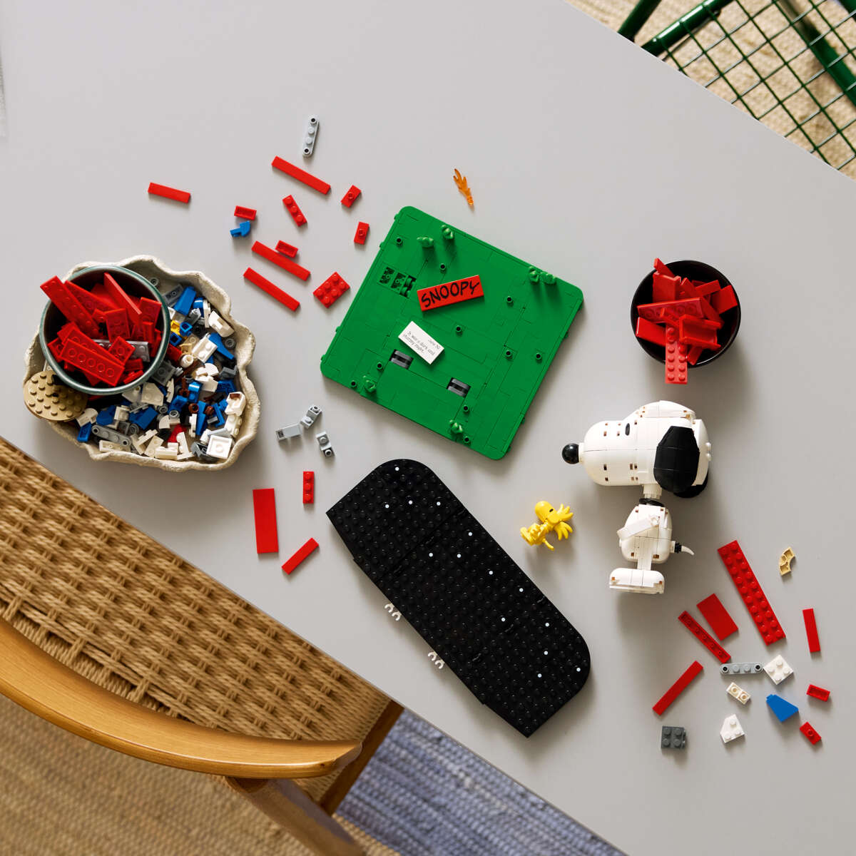 LEGO® Ideas Knøttene: Snoopys hundehus 21368