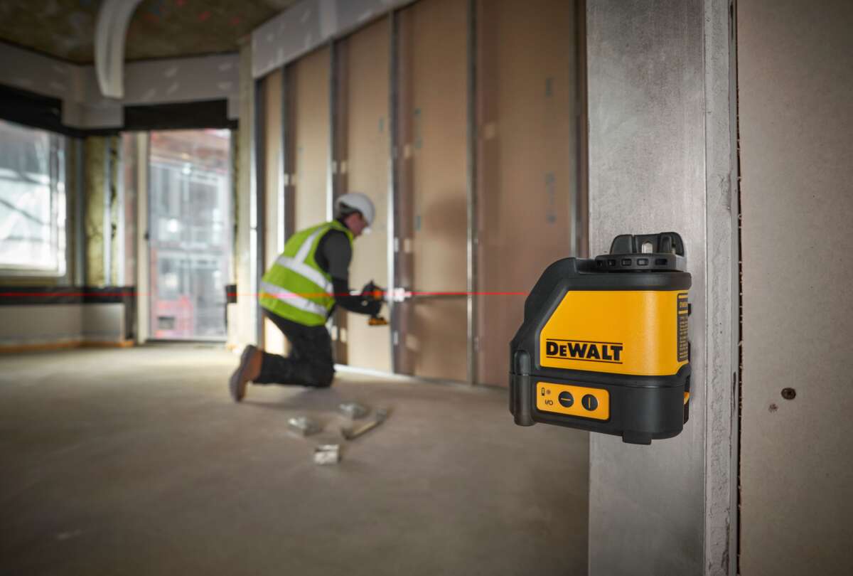 DeWalt DW088K krysslaser