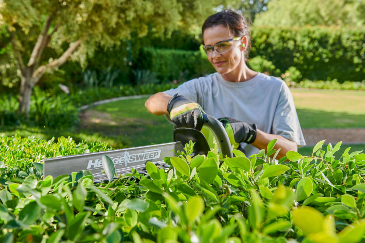 Ryobi ONE+ RY18PHT40A-0 teleskopisk hekksaks u/batteri