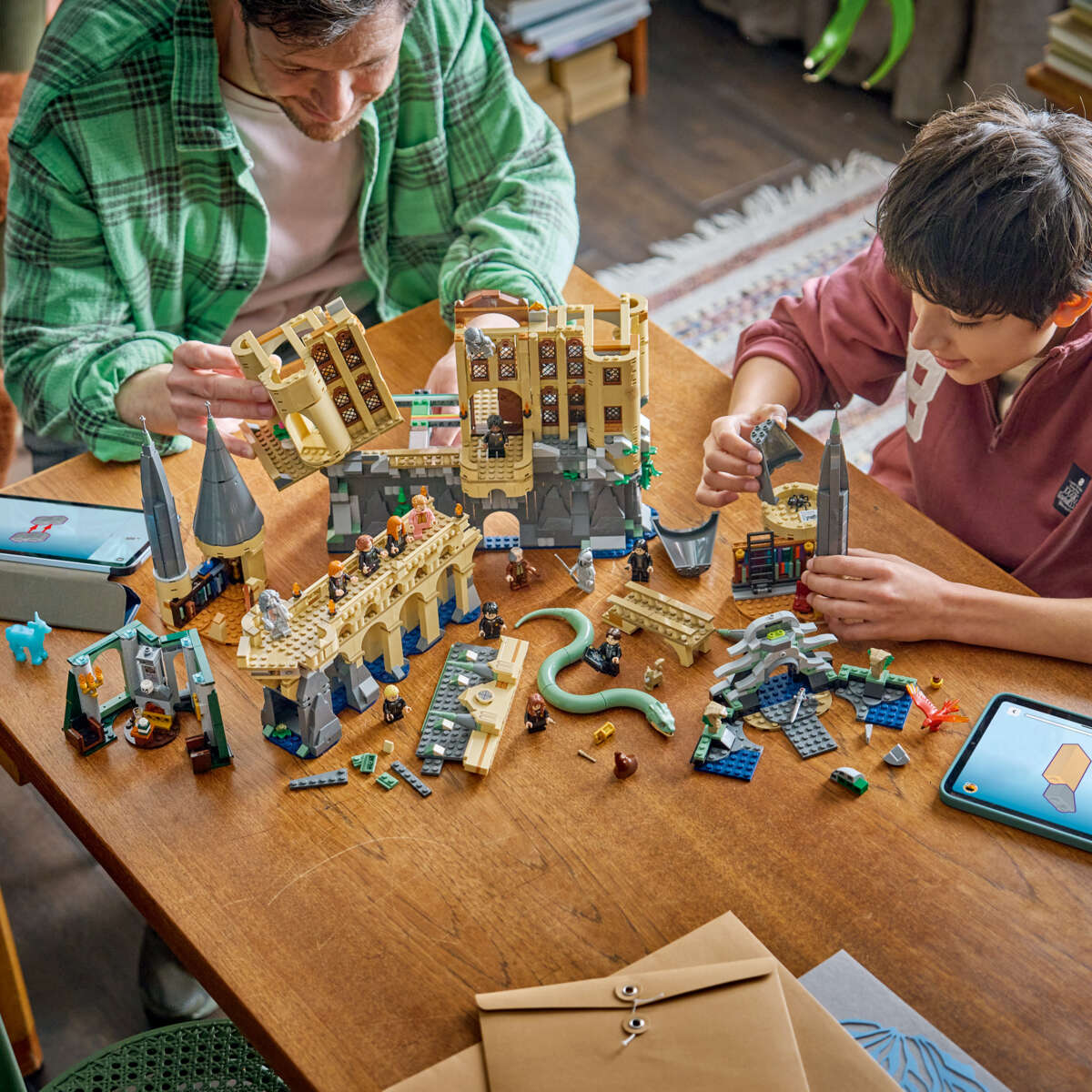 LEGO® Harry Potter™ Galtvortborgen: Østfløyen 76473