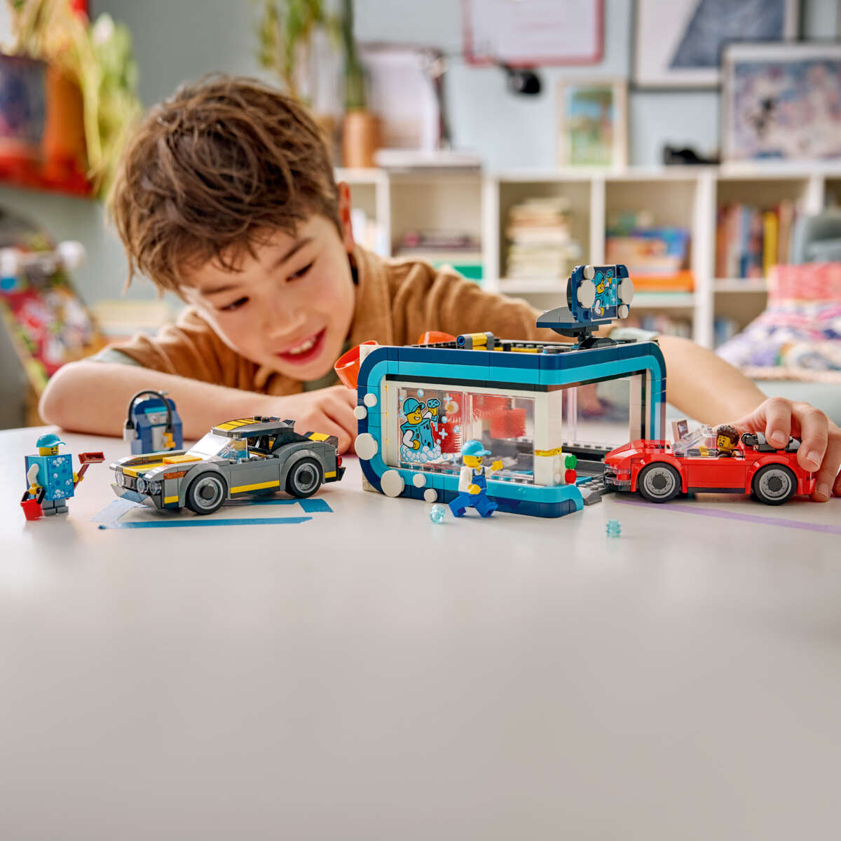 LEGO® City Bilvask med biler 60497