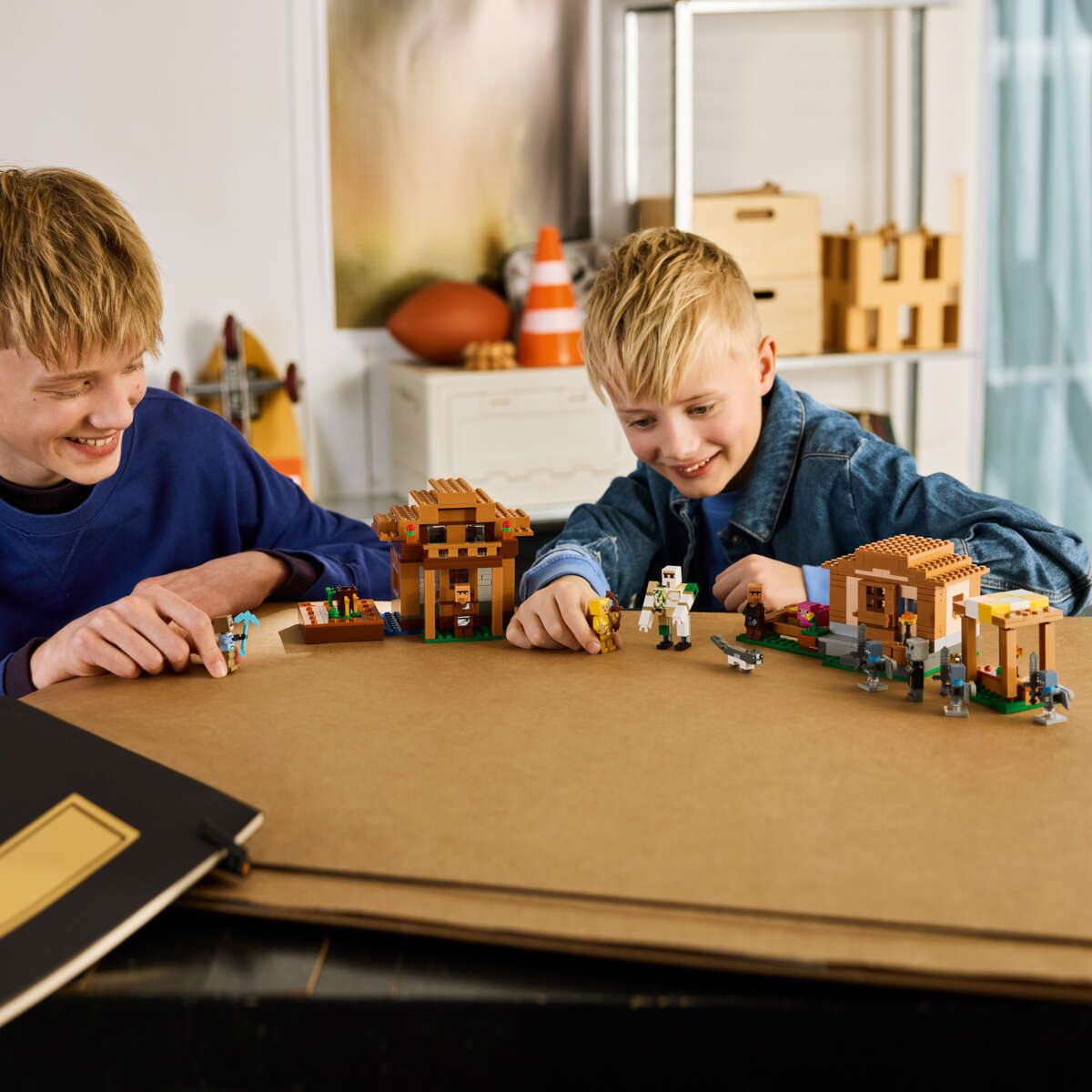 LEGO® Minecraft® Angrepet på åndemanerlandsbyen 21596