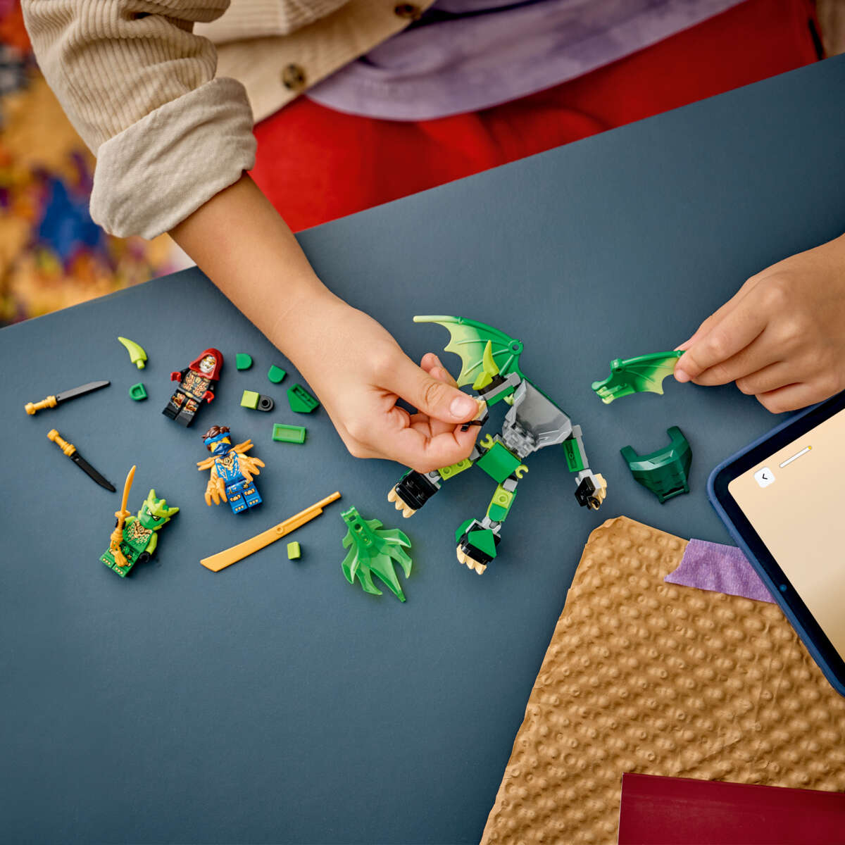 LEGO® NINJAGO® Stridspakke med Lloyds dragerobot 71862
