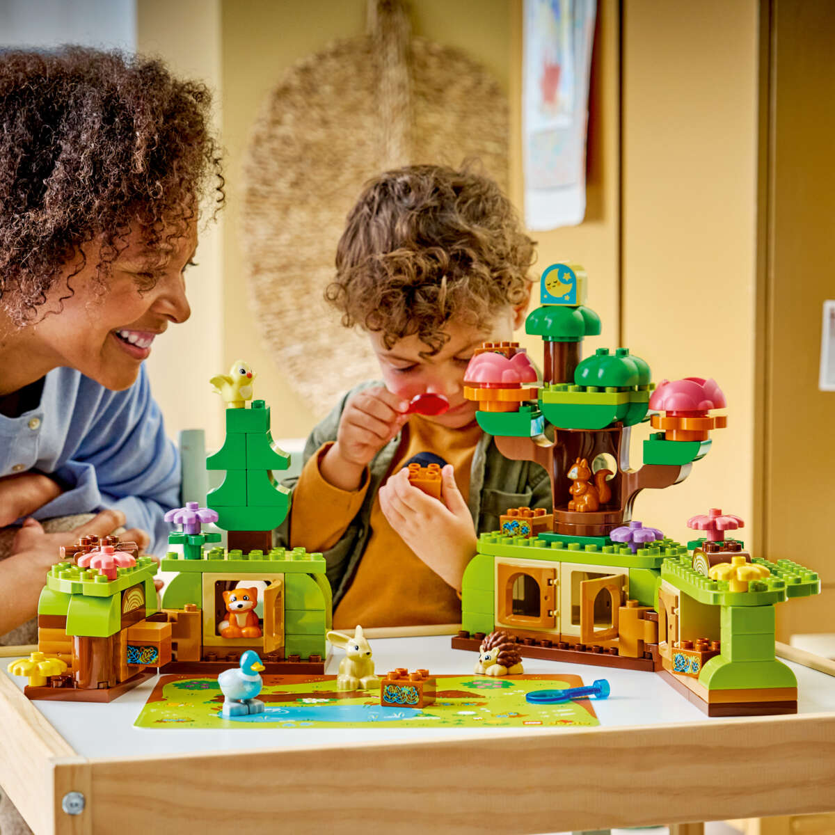 LEGO® DUPLO® Spennende skog med ville dyr 10480