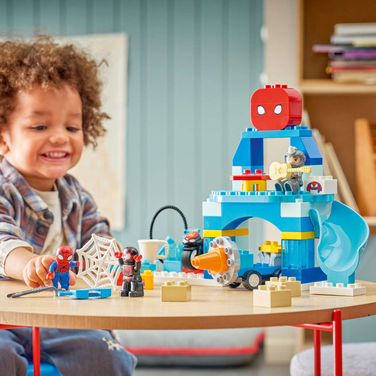 LEGO® DUPLO® │ Marvel Team Spideys hovedkvarter 10464