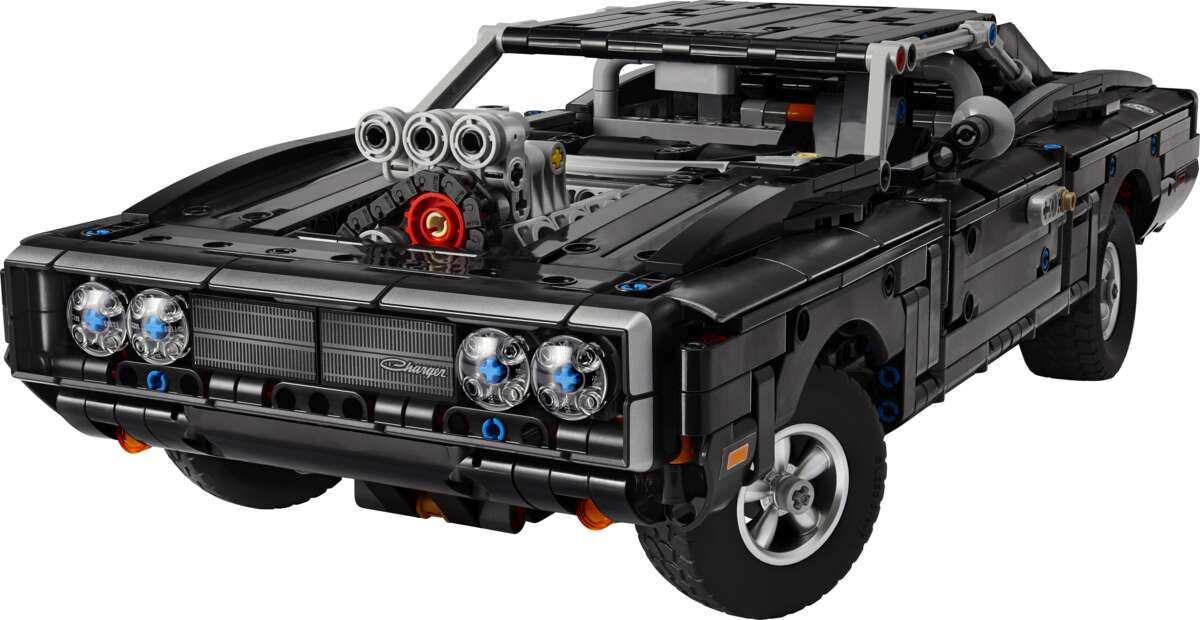 LEGO® Technic Fast and Furious Dodge Charger R/T-bil 42231
