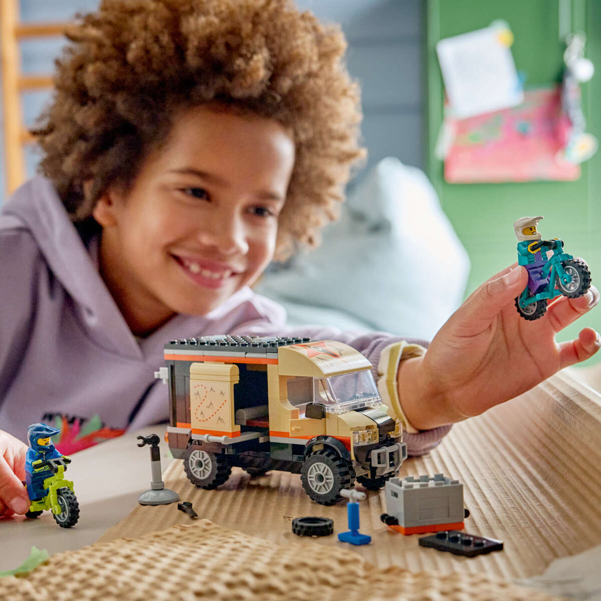 LEGO® City LEGO® City Van med terrengsykler 60512