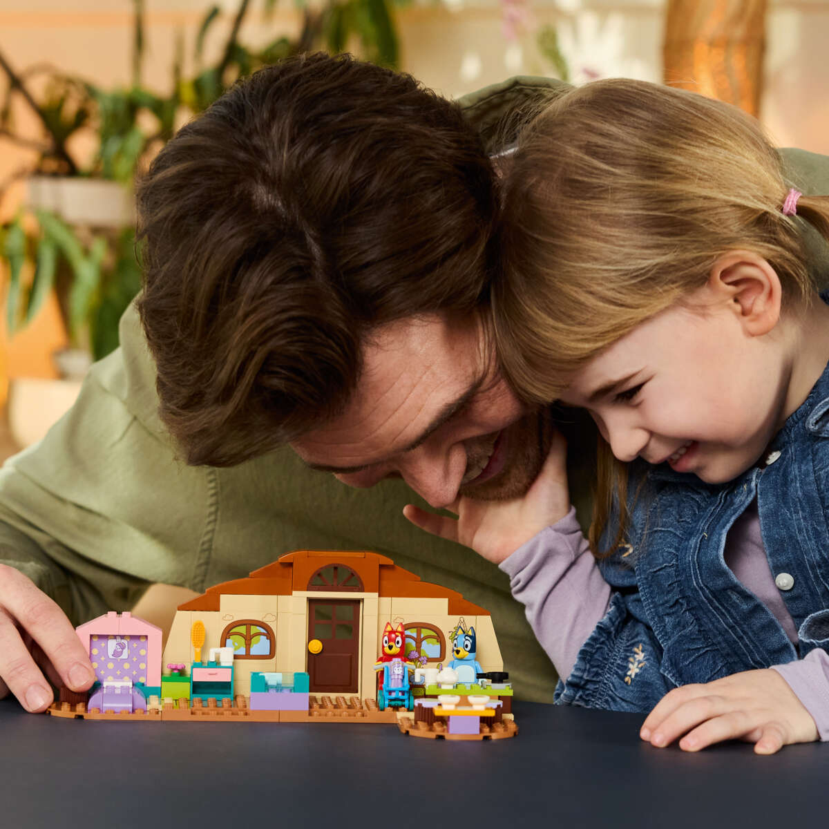 LEGO® Bluey Skolen til Rusty og Bluey 11221