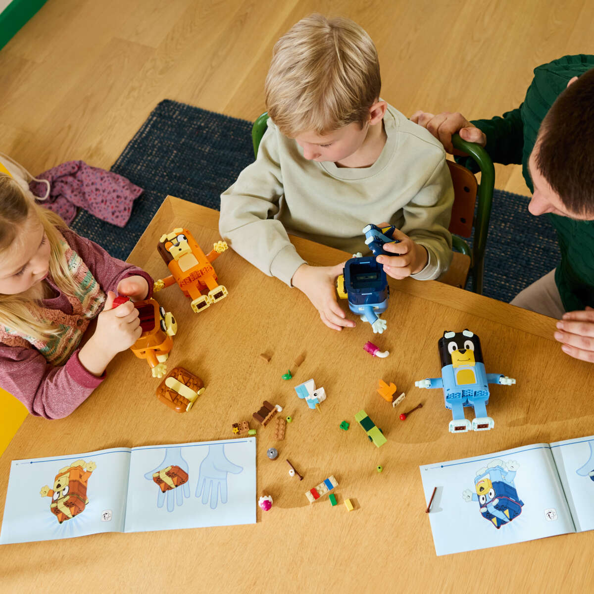 LEGO® Bluey Bygg Bluey-familien 11217