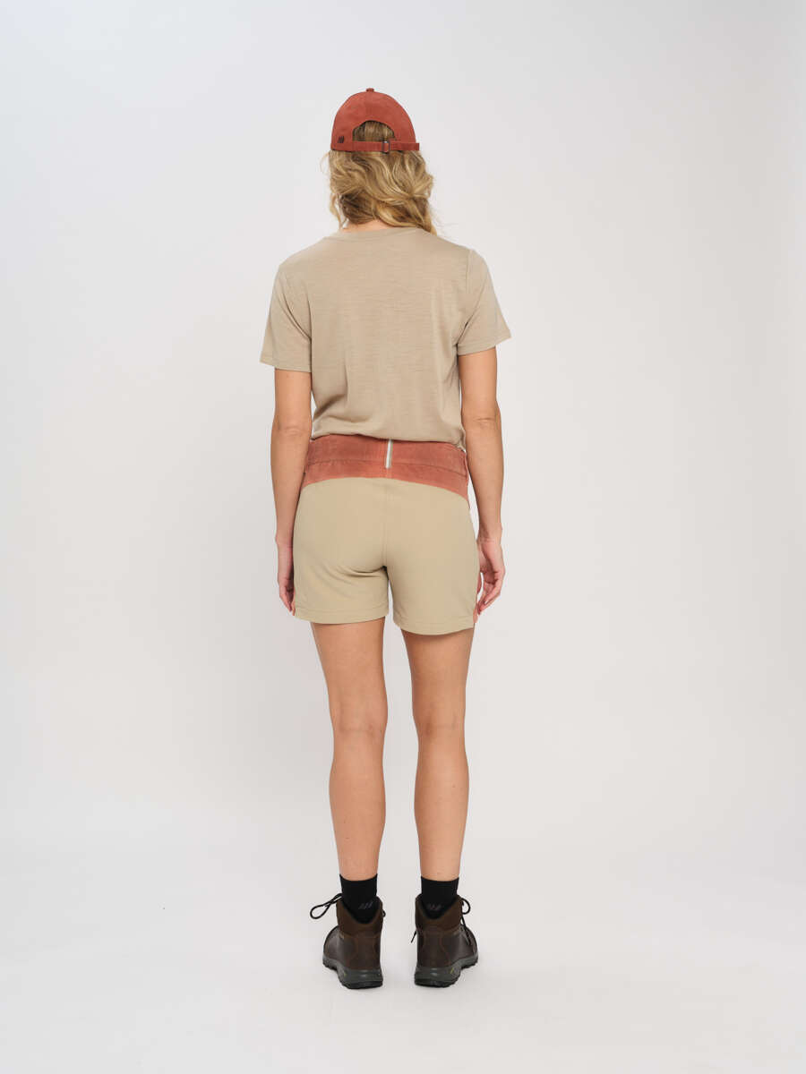 Skogstad Falkenuten turshorts dame