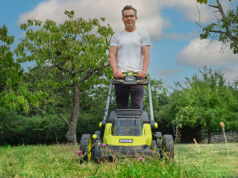 Ryobi ONE+ RY18LMXSP51A-0 gressklipper u/batteri
