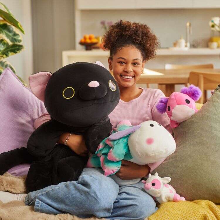 Hug A Lumps Plush S2 plysjkosedyr