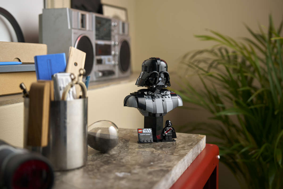 LEGO® Star Wars™ Byste av Darth Vader™ 75439