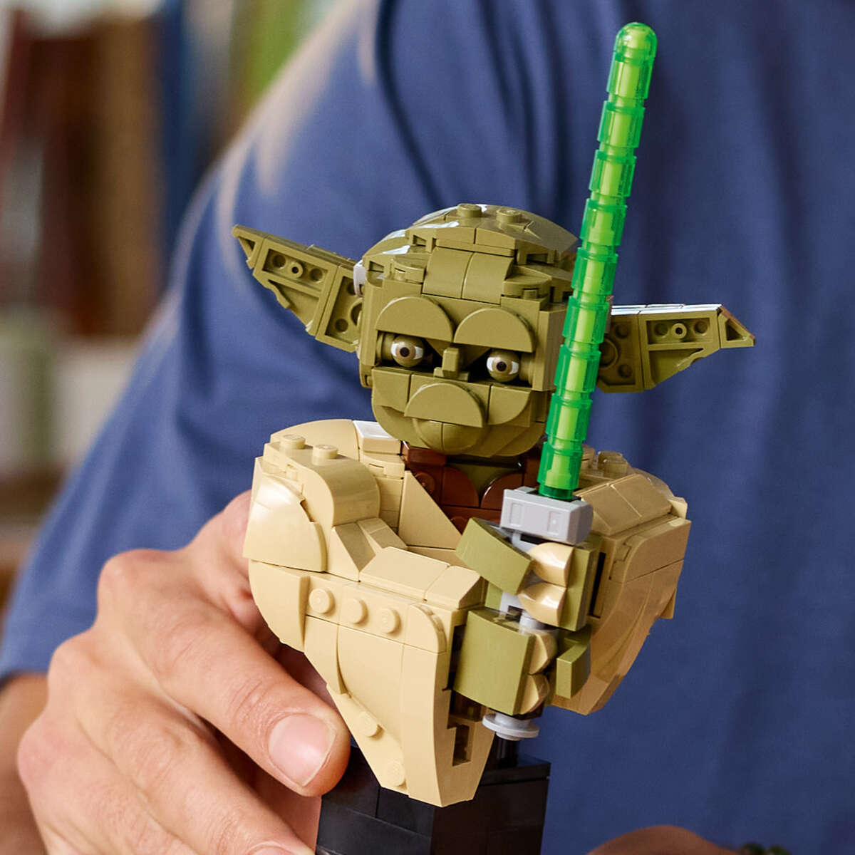 LEGO® Star Wars™ Byste av Yoda™ 75438