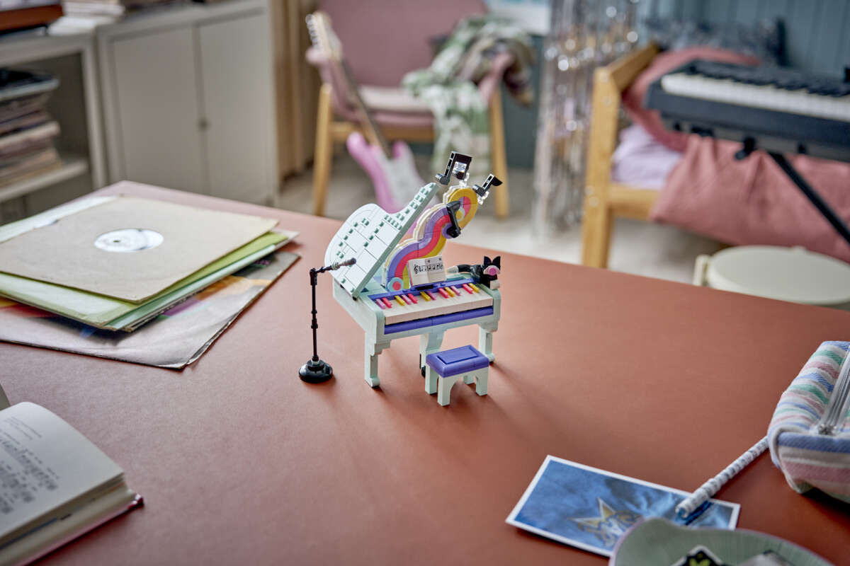 LEGO® Creator 3-i-1 Dekorativt flygel med katt 31392