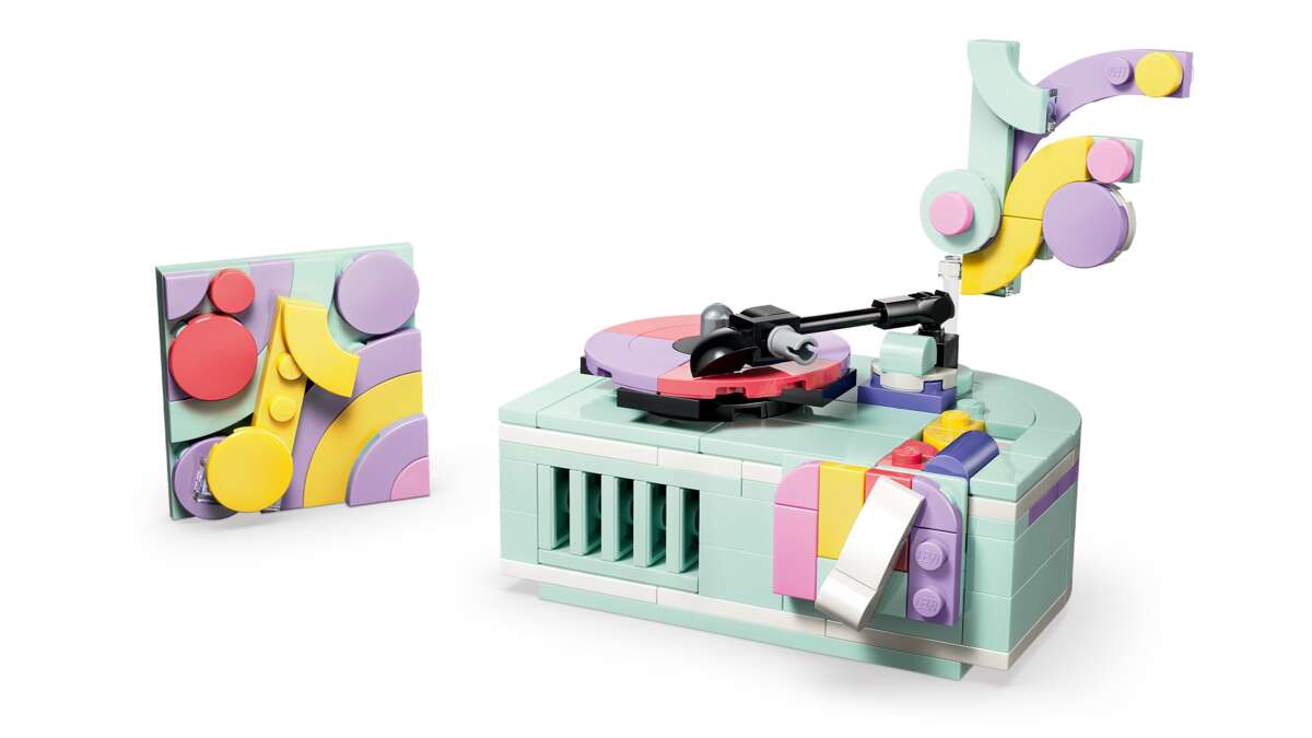 LEGO® Creator 3-i-1 Dekorativt flygel med katt 31392