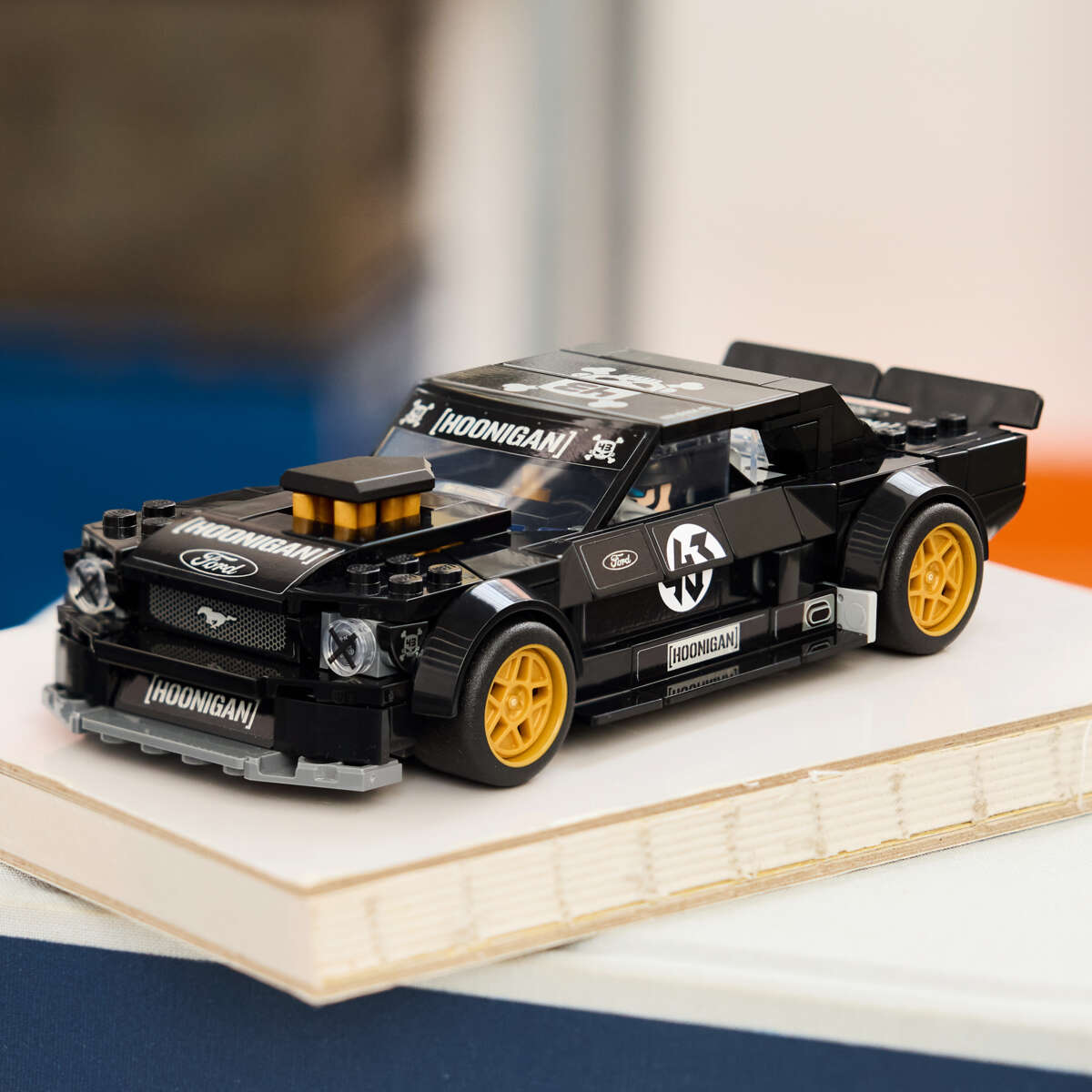 LEGO® Speed Champions Ken Block med '65 Ford Mustang Hoonicorn V1 77262