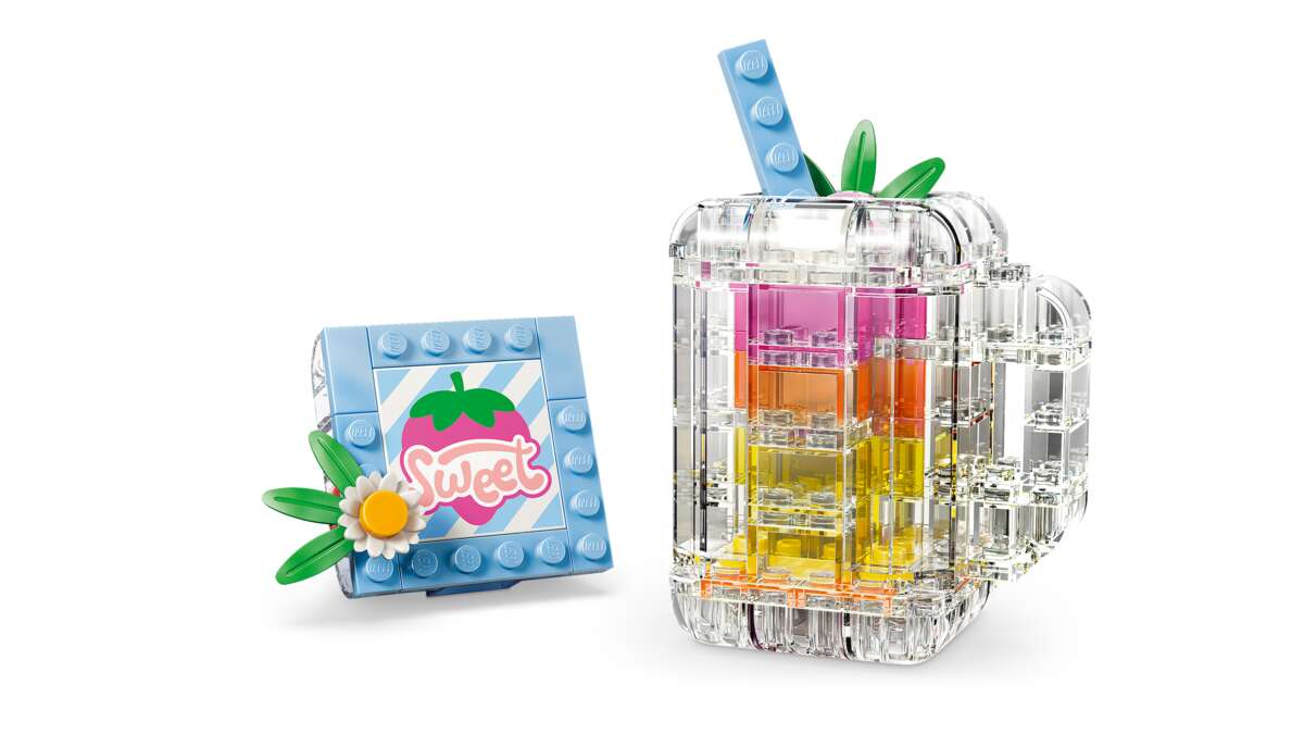 LEGO® Creator 3-i-1 Parfymeflaske med blomsterdekor 31383