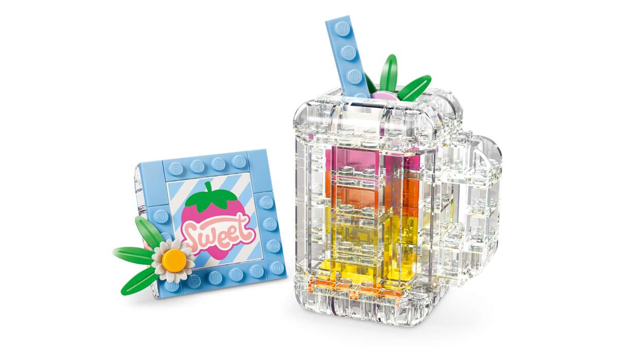 LEGO® Creator 3-i-1 Parfymeflaske med blomsterdekor 31383