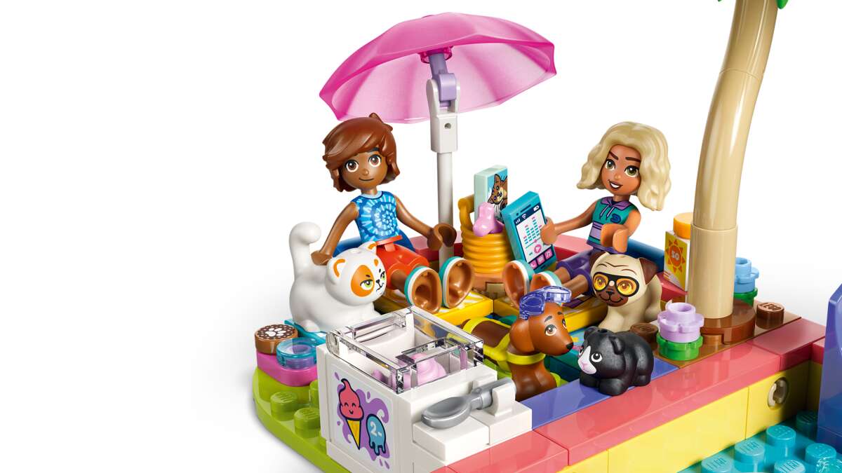 LEGO® Friends Gøyal dag i Badeland 42676