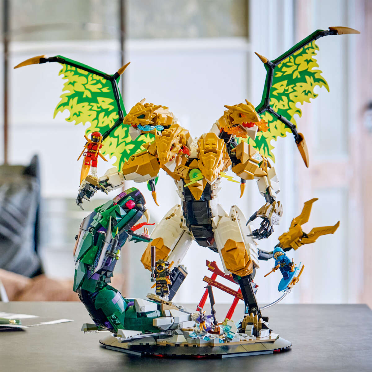 LEGO® NINJAGO® Ultra-dragen i kamp 71872