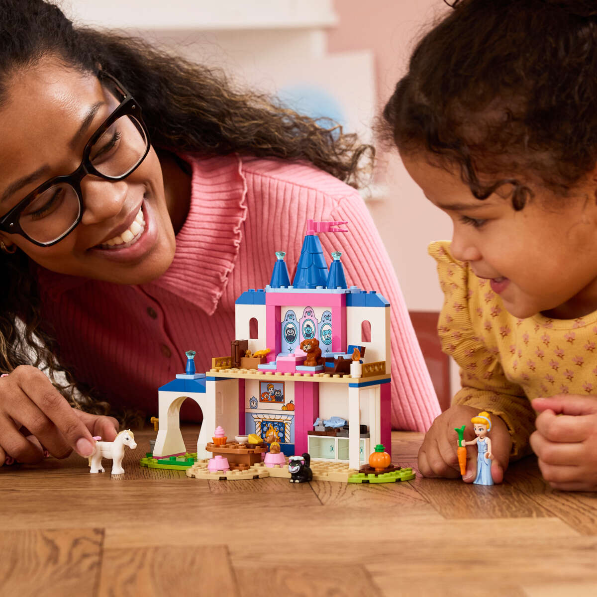 LEGO® ǀ Disney Princess Slott med Askepott og dyrevennene 43283