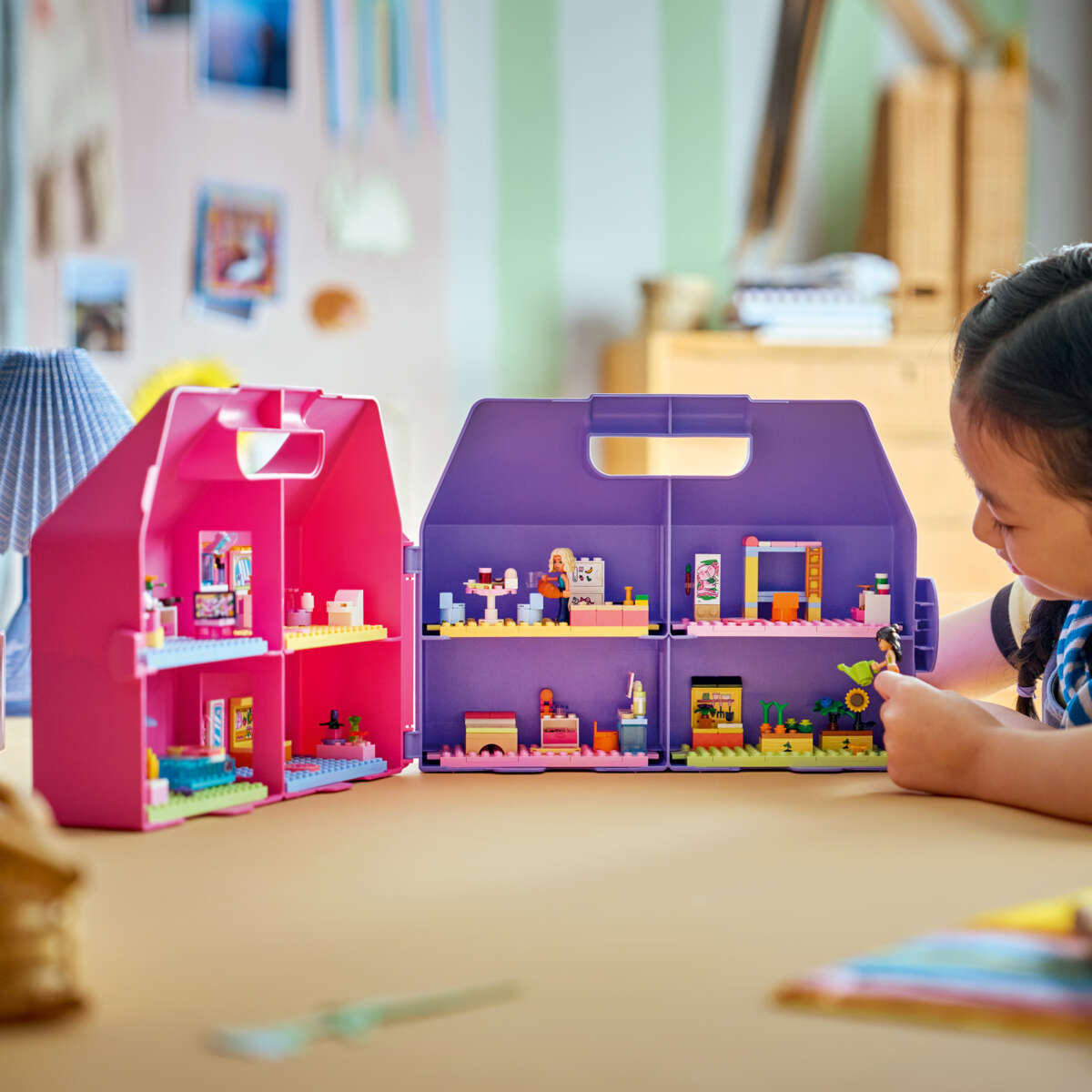 LEGO® Friends Kreativ koffert med dukkehus 42697