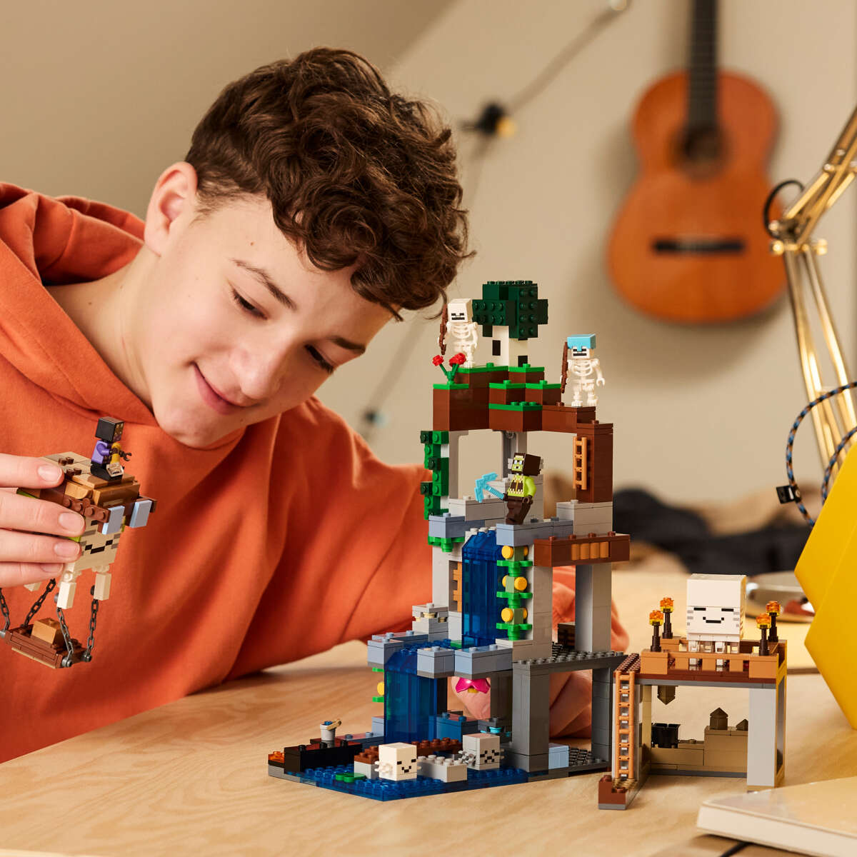 LEGO® Minecraft® Geiststasjon 21597