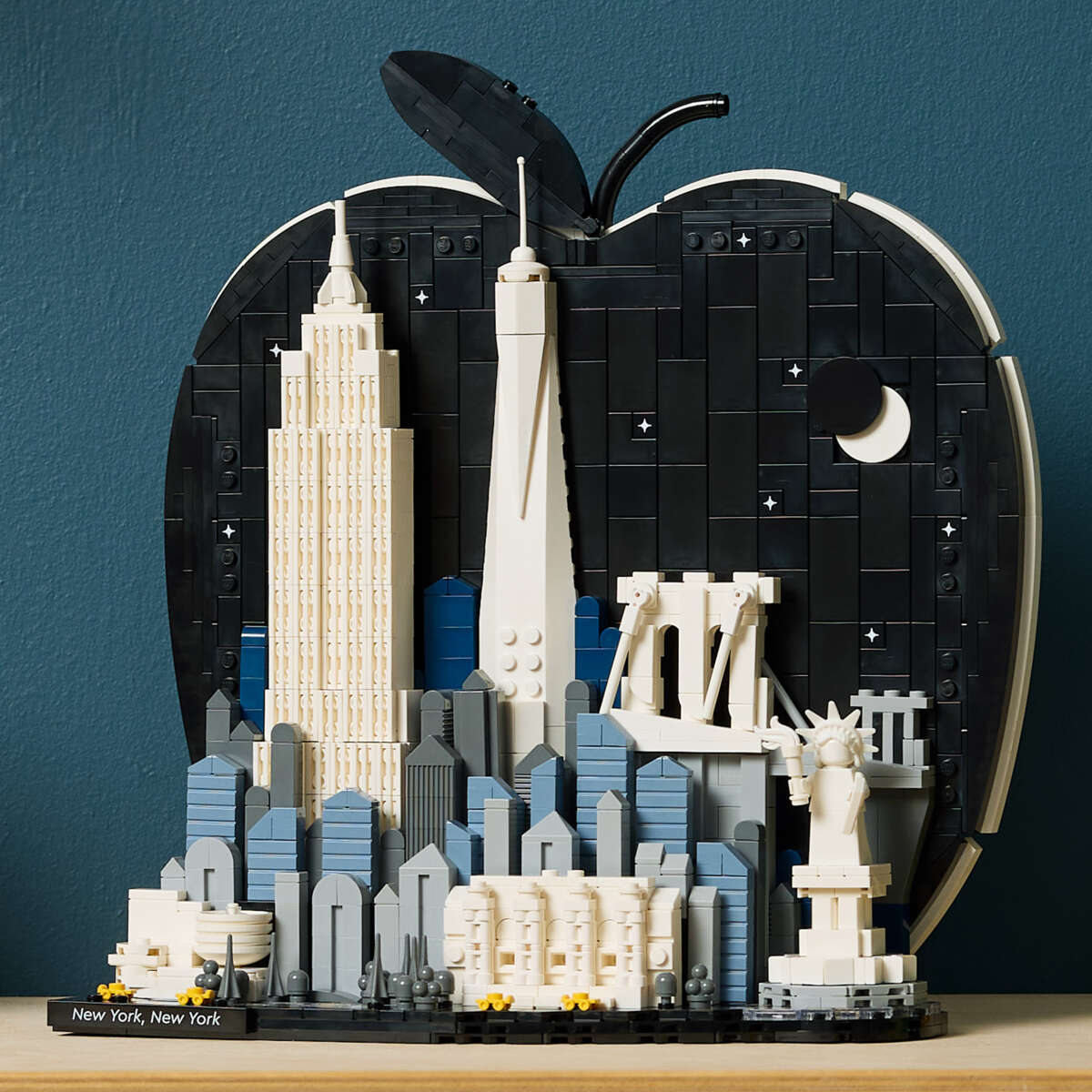 LEGO® Architecture New York City – «The Big Apple» 21066