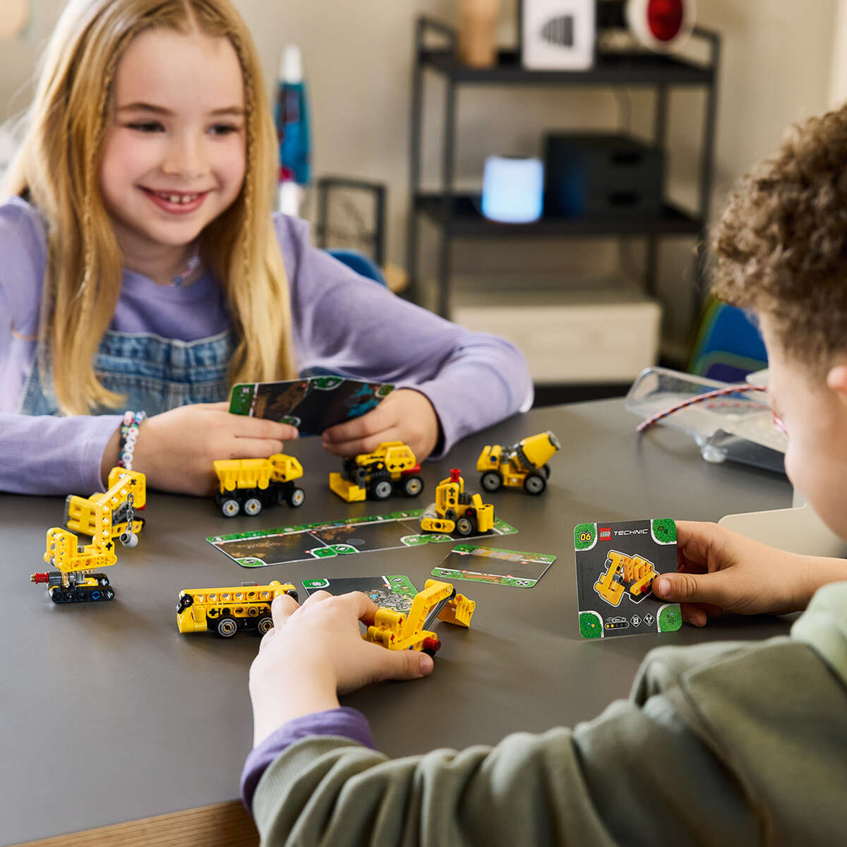 LEGO® Technic Mighty Machines 42233