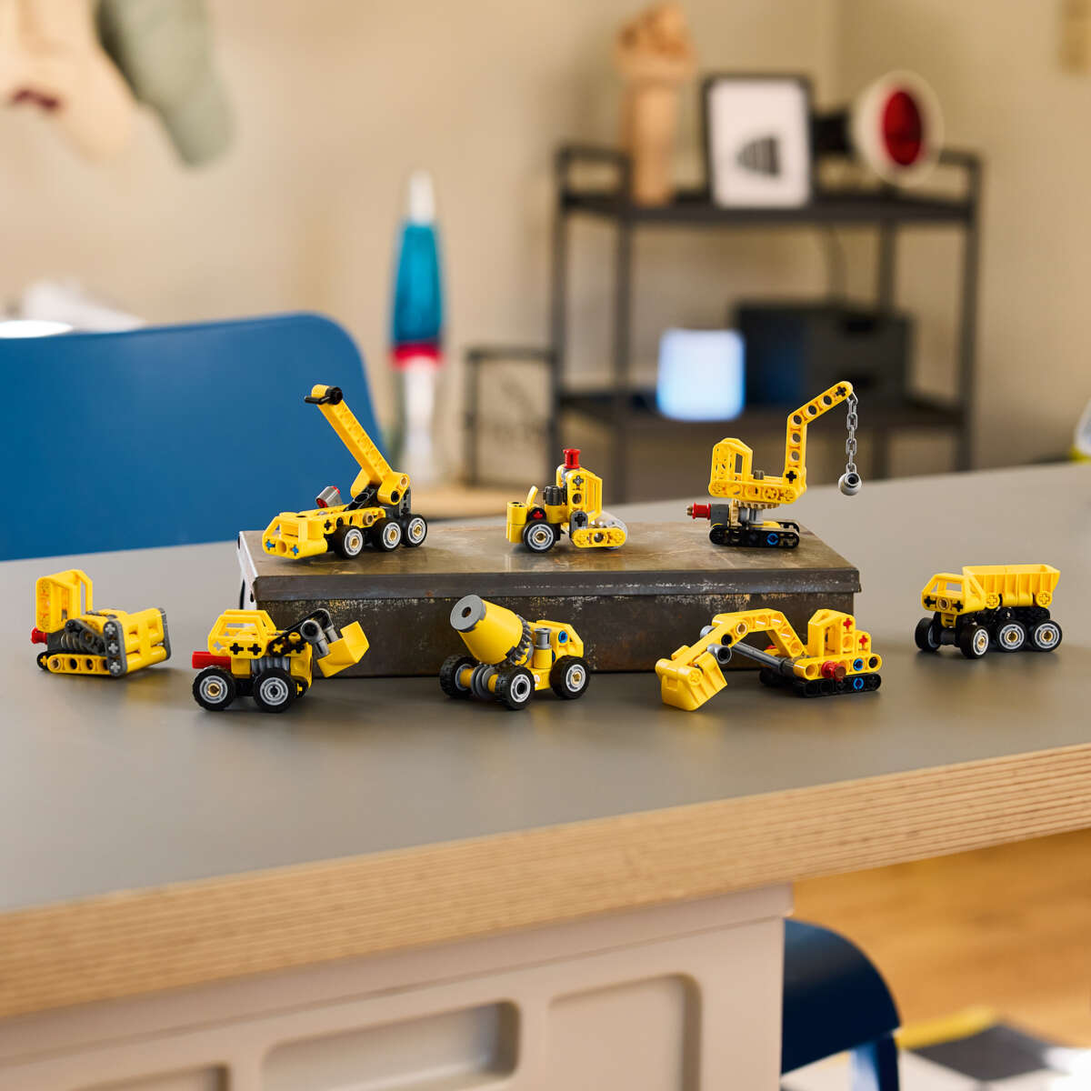 LEGO® Technic Mighty Machines 42233