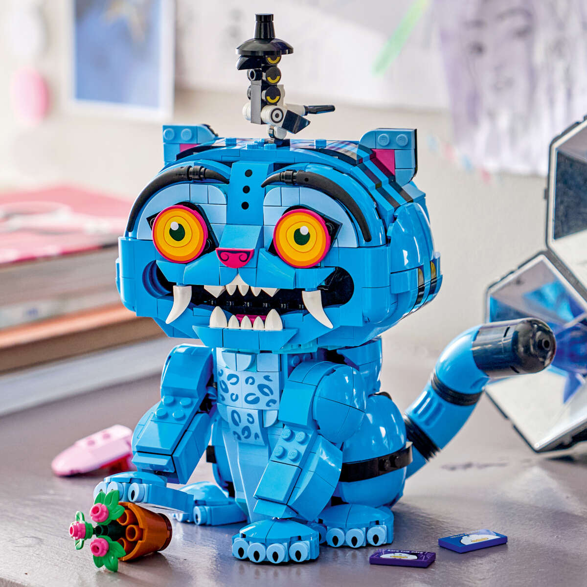 LEGO® Kpop: Demonjegerne Derpy Tiger og Sussie Bird 72537