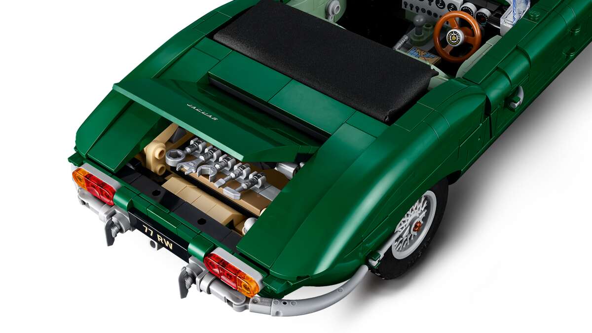 LEGO® Icons Jaguar E-type 11381