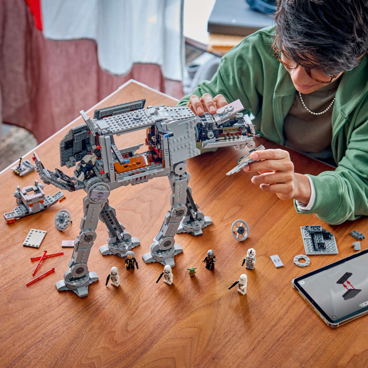 LEGO® Star Wars™ Imperial Remnant AT-AT med INT-4 75454