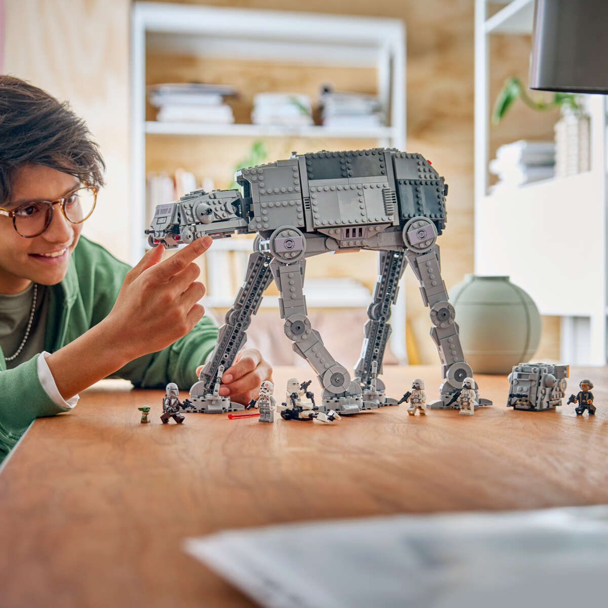 LEGO® Star Wars™ Imperial Remnant AT-AT med INT-4 75454