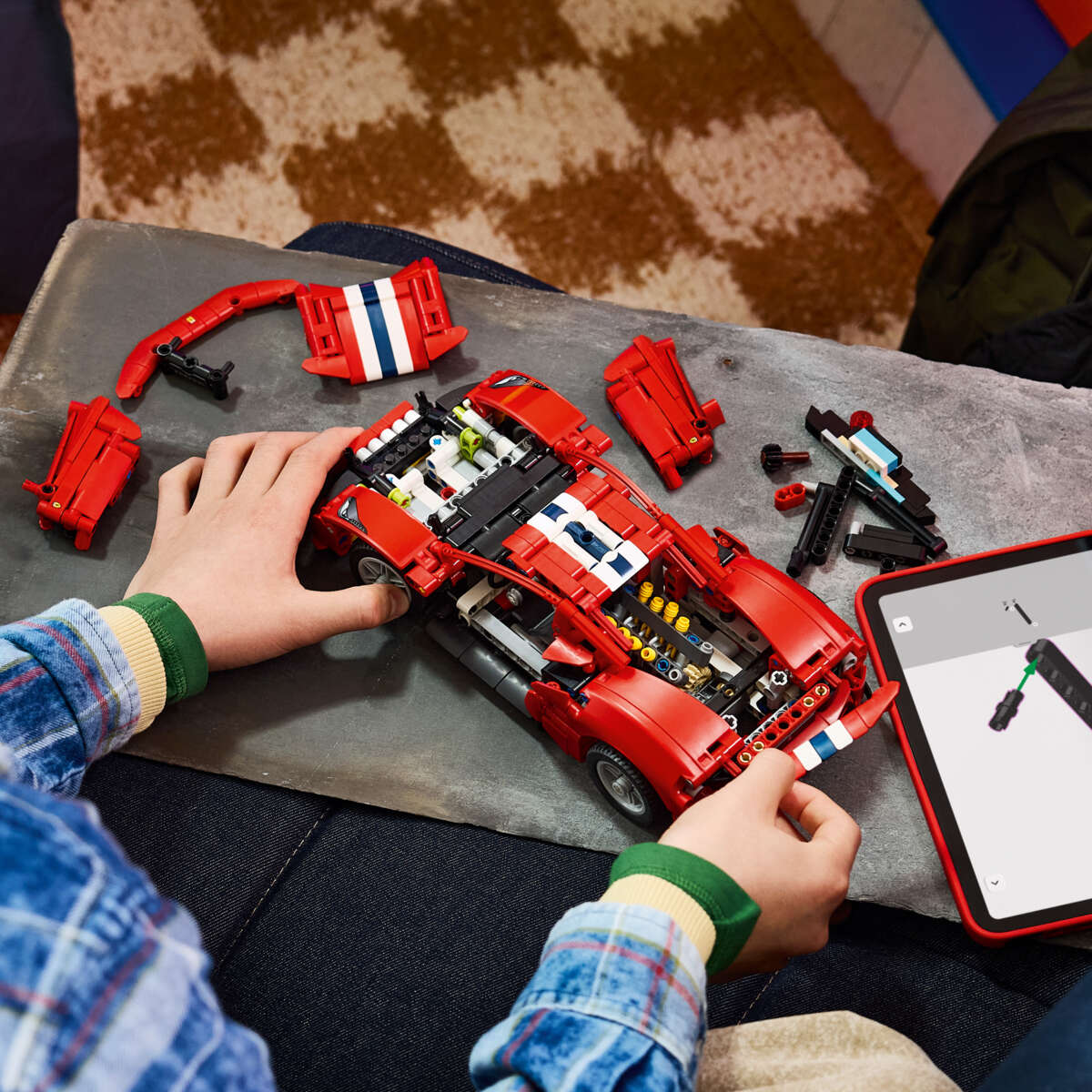 LEGO® Technic Ferrari 488 PISTA-bil 42235