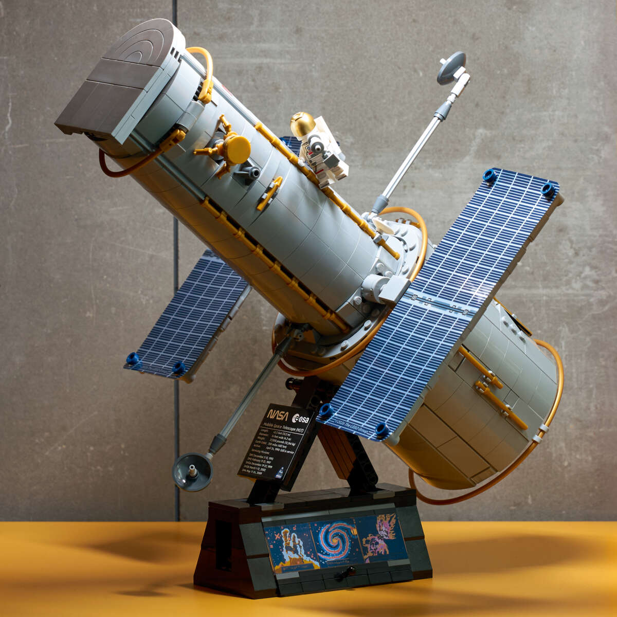 LEGO® Icons Hubble-romteleskopet 11382