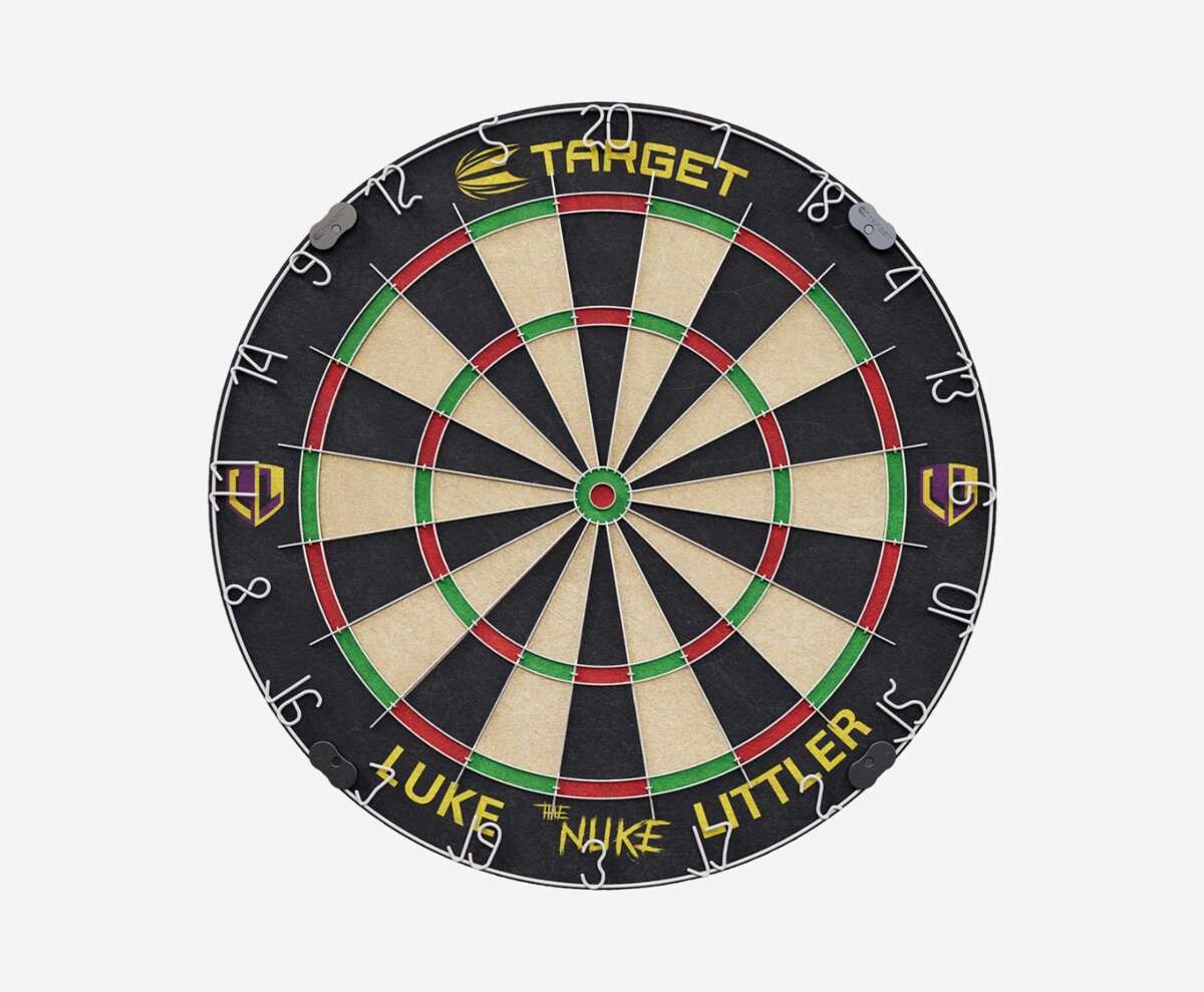 Target Luke Littler dartskivesett med 6 dartpiler | Obs.no