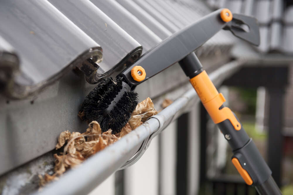 Fiskars takrennerenser m/ teleskopskaft