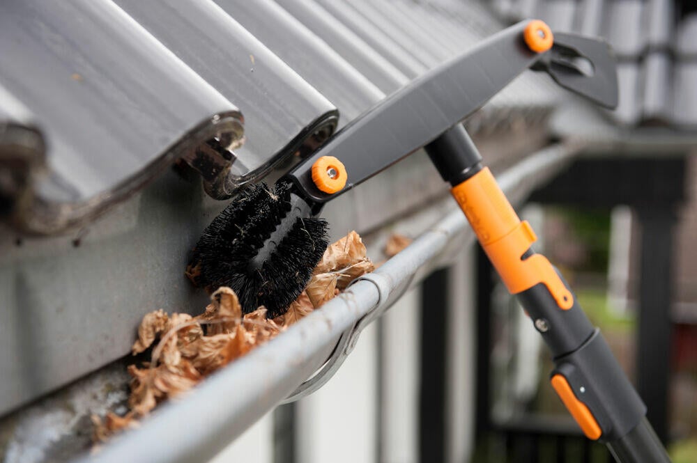 Fiskars takrennerenser m/ teleskopskaft