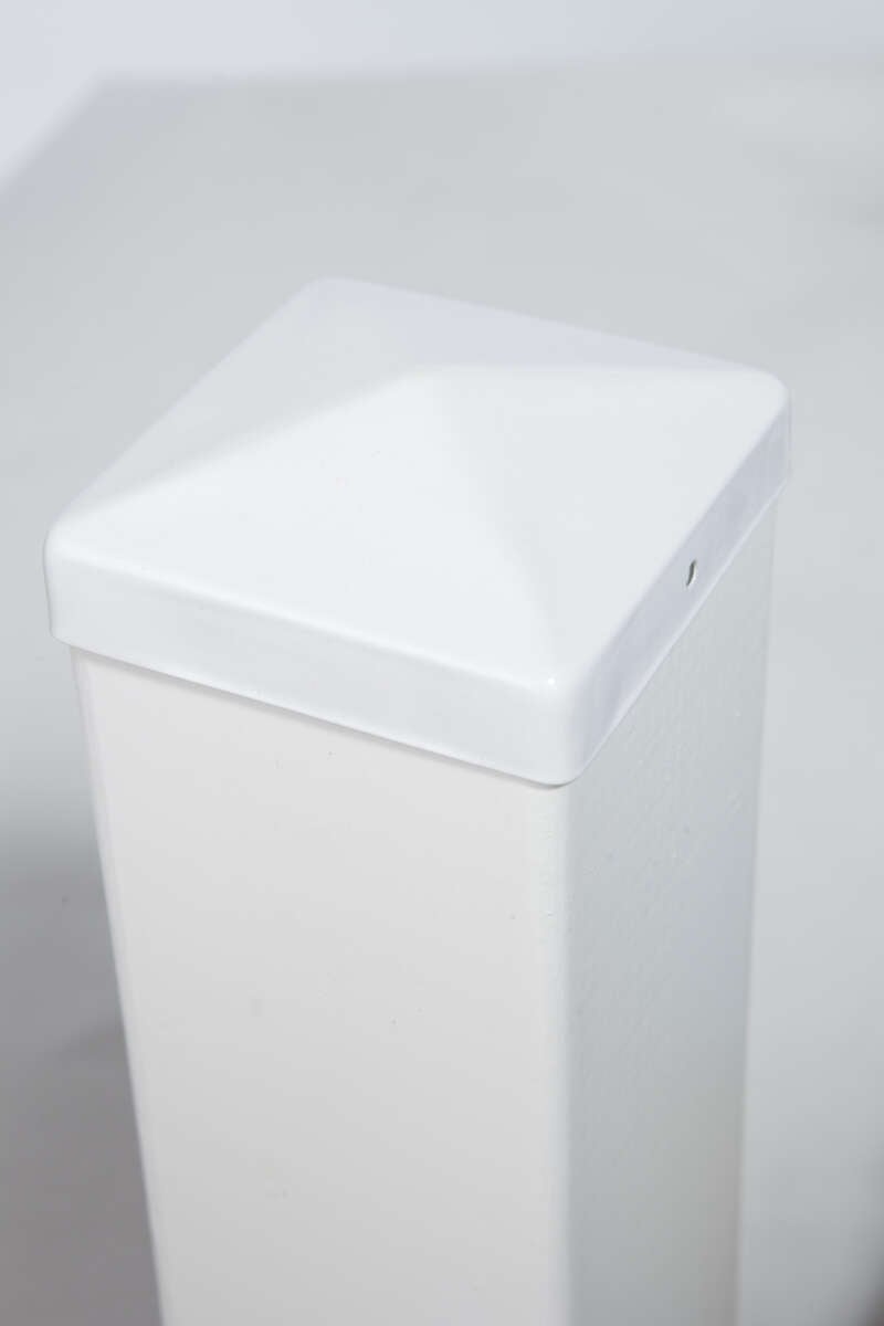 Krifon pyramide hvit stolpehatt